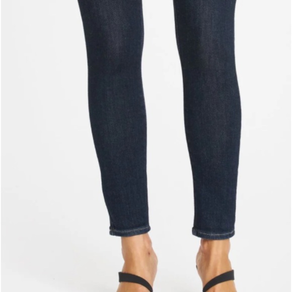 NWT Pistola Aline
High Rise Skinny in Dreamer COLOR Dark Wash - Picture 5 of 7